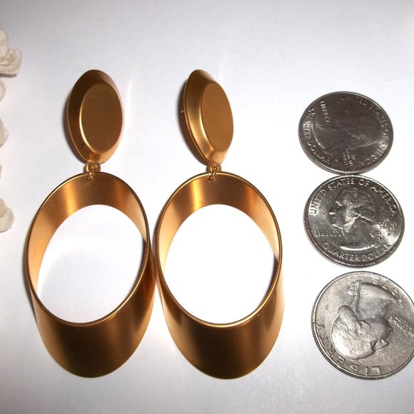 Vintage Gold Hoop Earring Retro Statement Post Stud Jewelry for Women Drop C462 - Picture 2 of 6